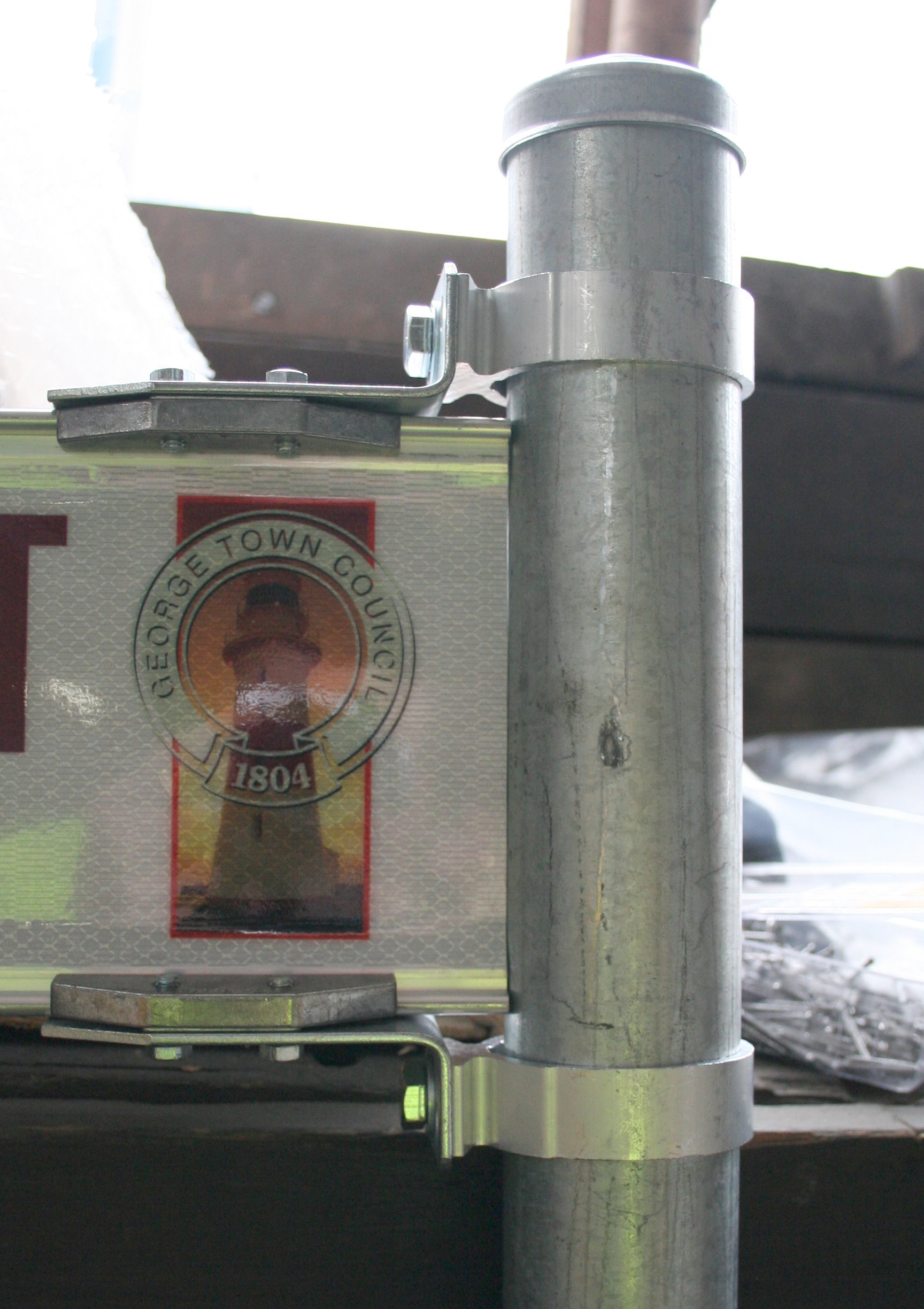 Edge Mounted Bracket